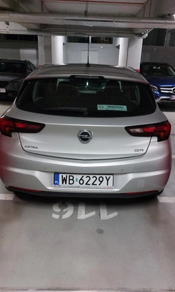 Opel Astra cena 41000 przebieg: 118000, rok produkcji 2016 z Warszawa małe 37